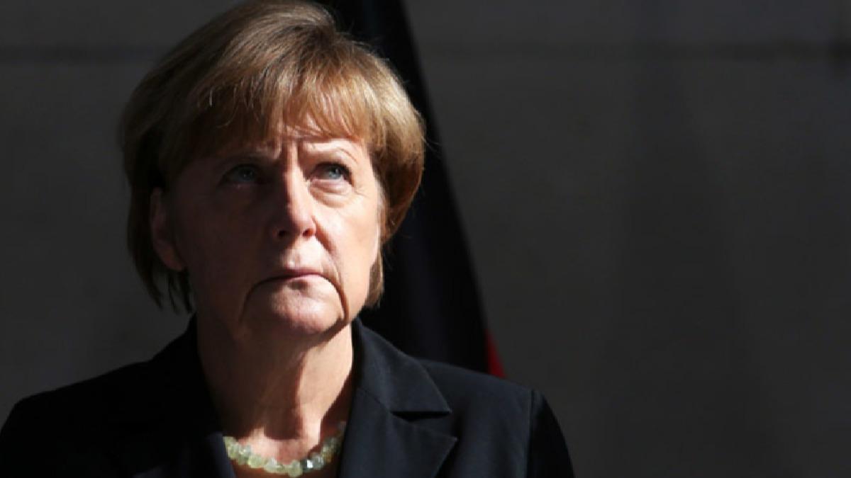 Merkel'den zehir zemberek k: Grntler beni fkelendirdi