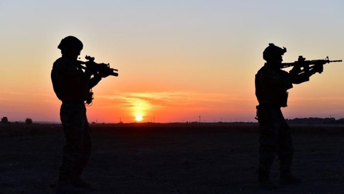 Bar Pnar blgesinde 5 PKK/YPG'li terrist etkisiz hale getirildi