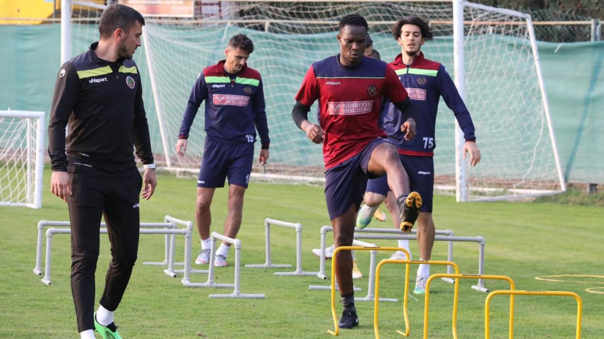 te Alanyaspor'un Kasmpaa ma muhtemel 11'i