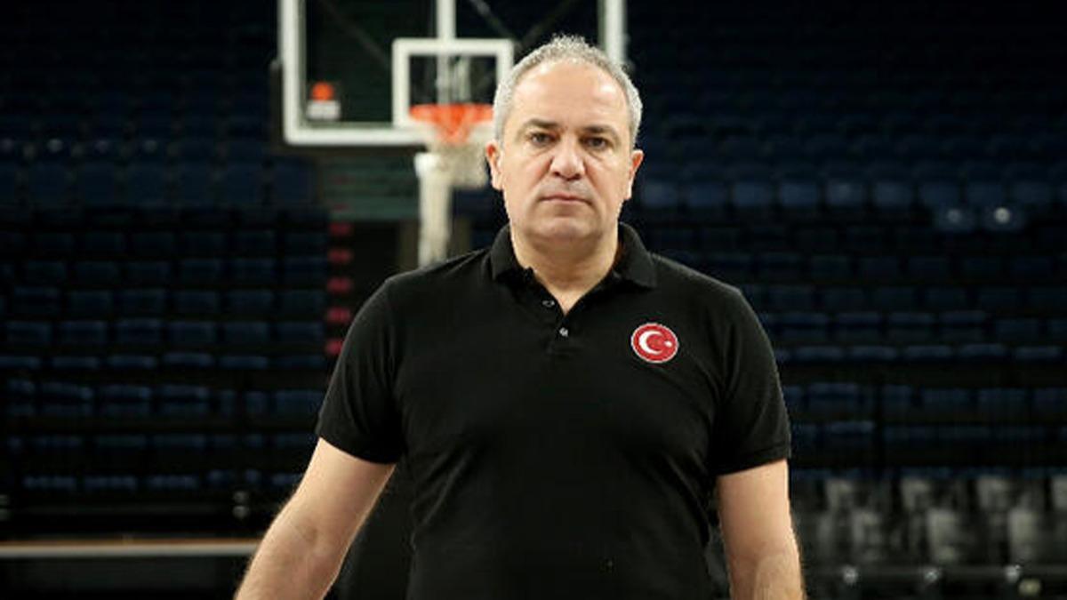 Galatasaray, Erkek Basketbol Takm Ekrem Memnun'a emanet 