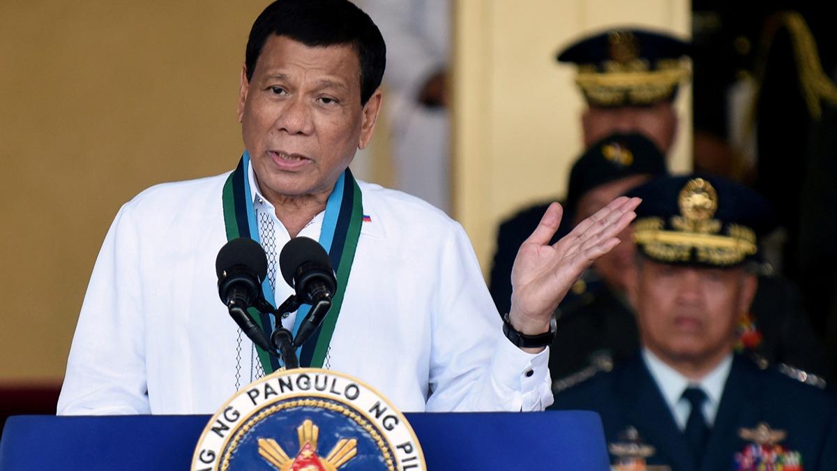 Duterte'den kzdran szler: Bakanlk kadnlara gre deil 