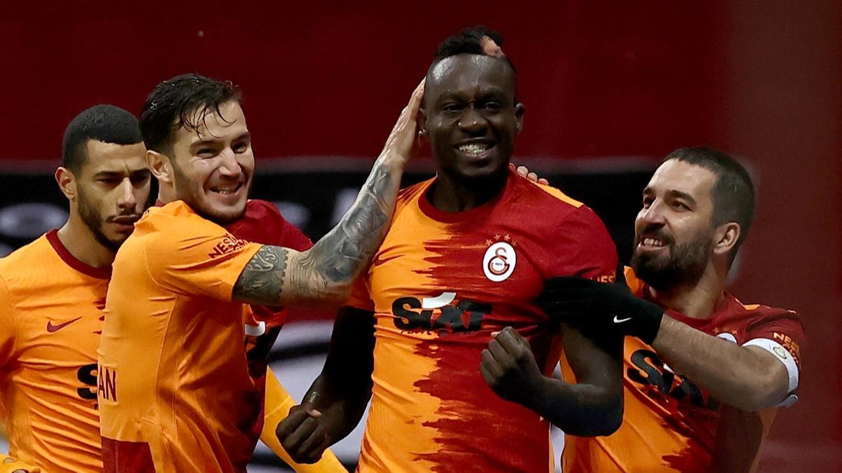 Galatasaray'da Mbaye Diagne'ye srpriz talip! West Bromwich Albion...