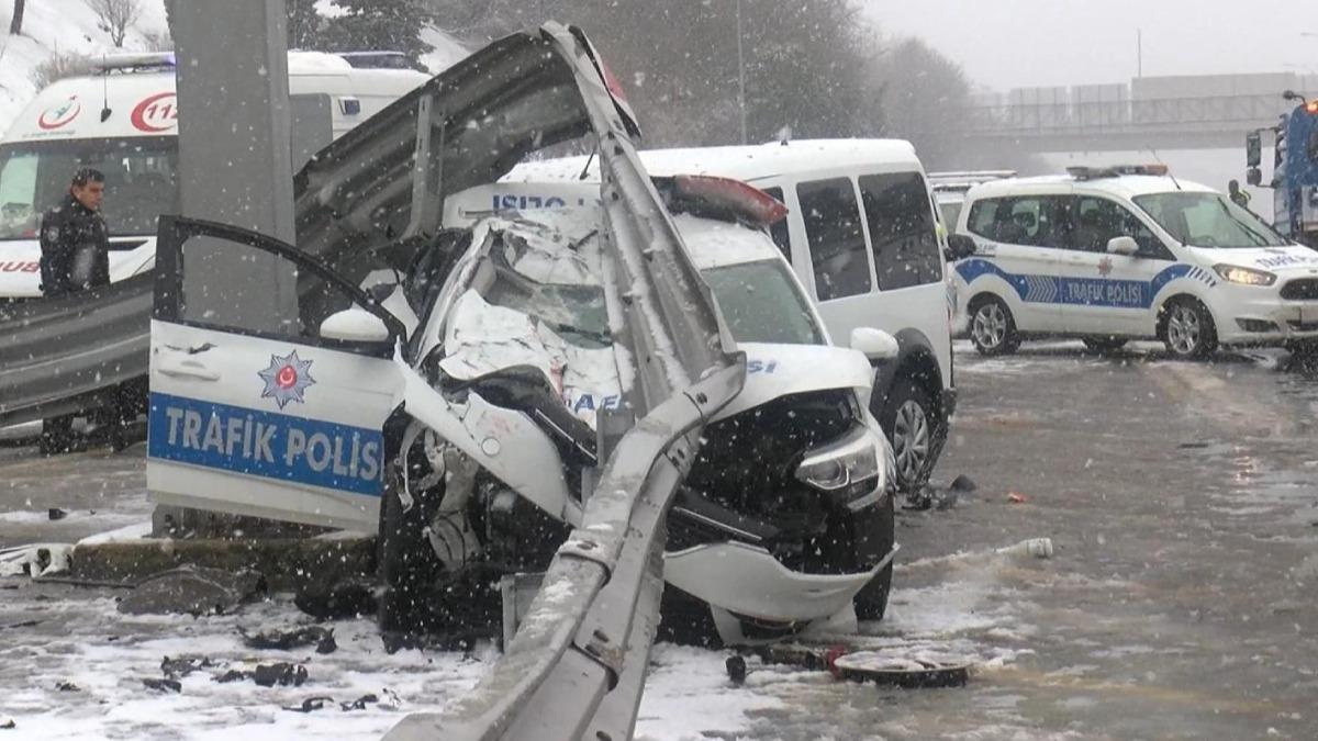 Sivil polis arac, trafik polisi aracna arpt: 3 polis yaraland