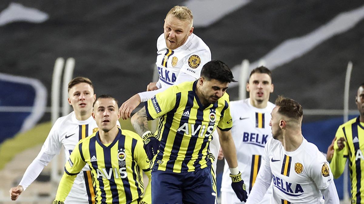 Fenerbahe'de Ozan Tufan, Sivasspor manda cezal