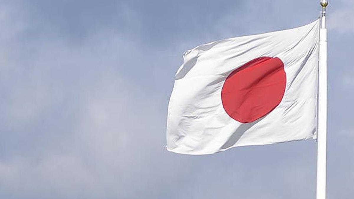 Japonya'dan, komusuna ''somut neri sunma'' ars  