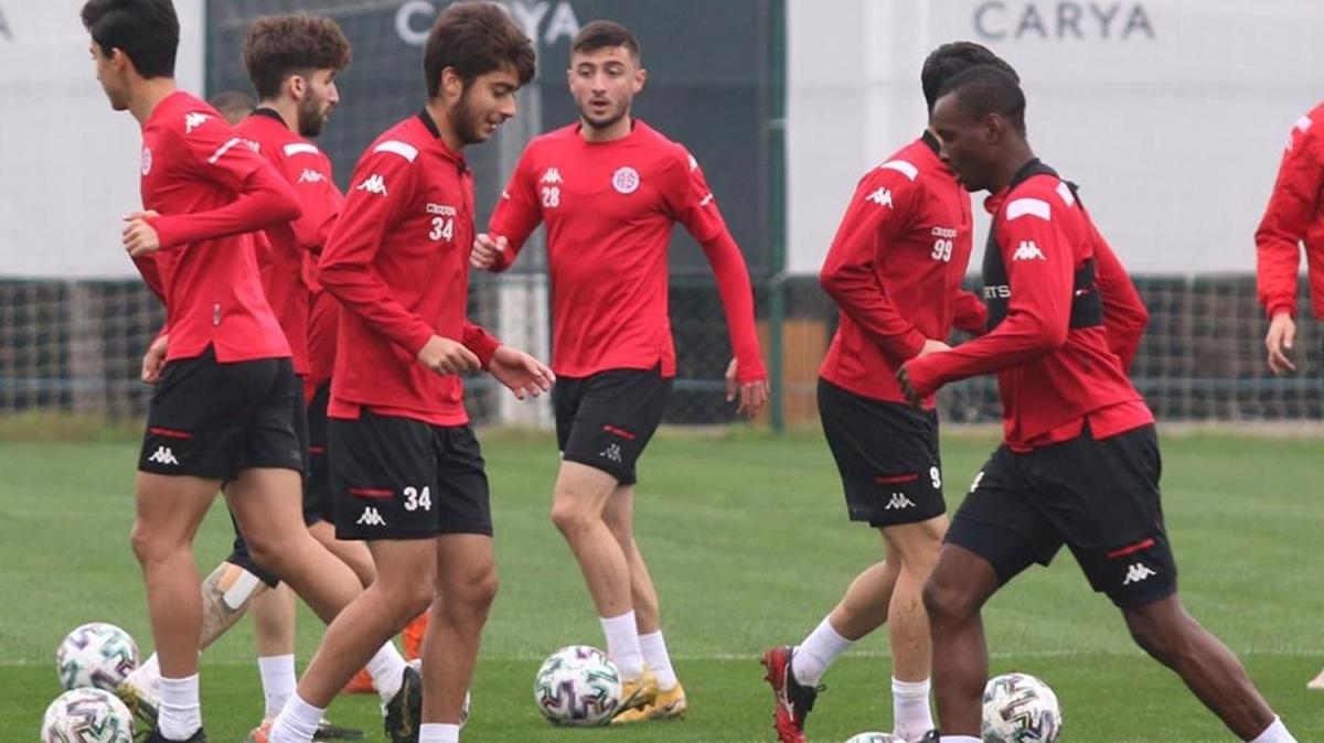 Antalyaspor gen oyuncularyla istikrar peinde 