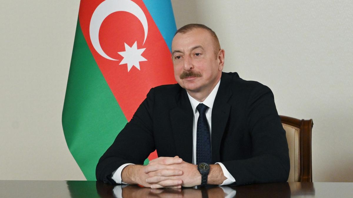 Aliyev, ''Dostluk'' petrol yatann Trkmenistan'la iletilmesini ngren anlamann ''tarihi'' olduunu syledi