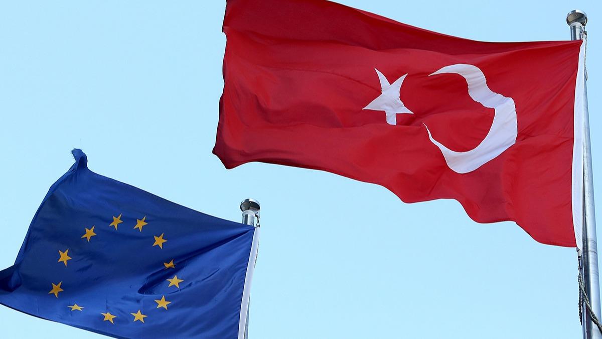 AB'den pe pee Trkiye aklamalar: Stratejik karmz bulunuyor