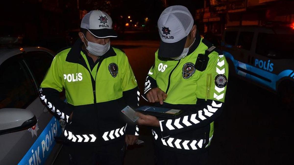 Edirne'de polis kovalamaca sonucu 3 kiiyi yakalad