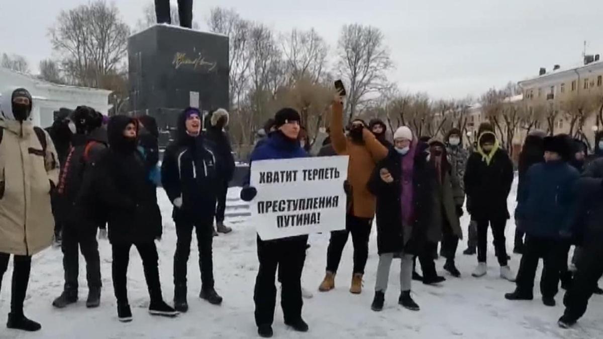 Rusya'da halk Navalni iin sokaklara dkld