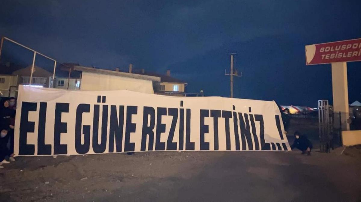 Boluspor'da taraftarlardan pankartl tepki: Ele gne rezil ettiniz