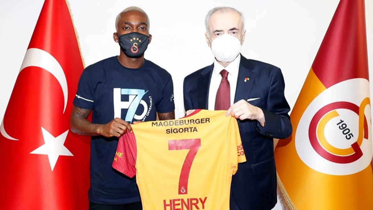 Galatasaray transfer haberleri! Galatasaray Henry Onyekuru'yu resmen aklad