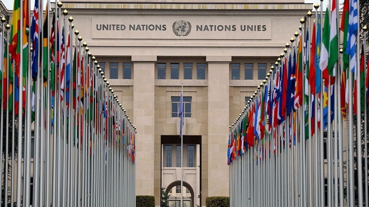 BM Cenevre grmelerine devam ediyor