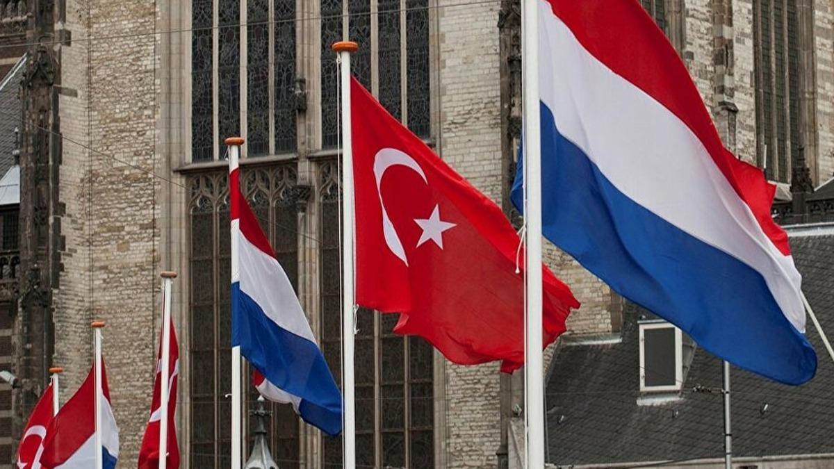 Hollanda'dan Trkiye aklamas 