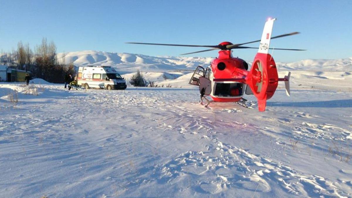 Van'daki hastann imdadna ambulans helikopterle ulat