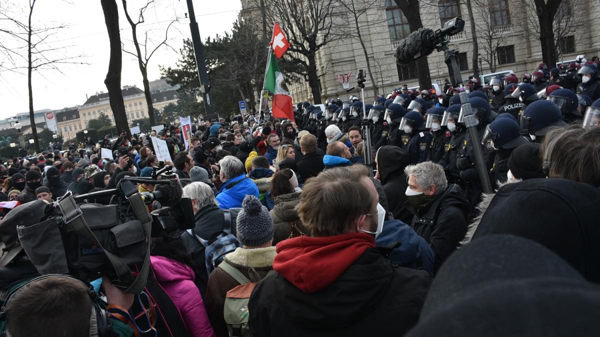 Avusturya'da Kovid-19 protestosu
