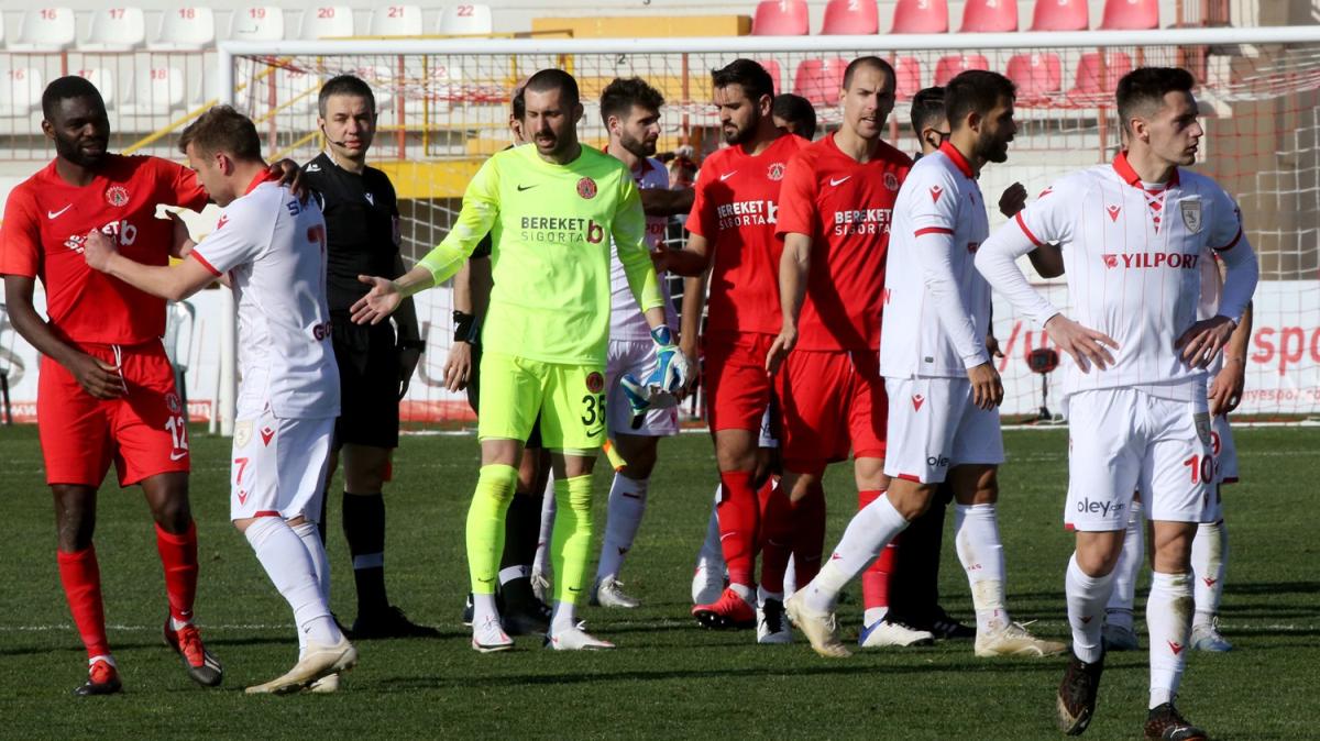 mraniyespor'dan aklama: ''Takm vicdan iin byle bir karar aldk''