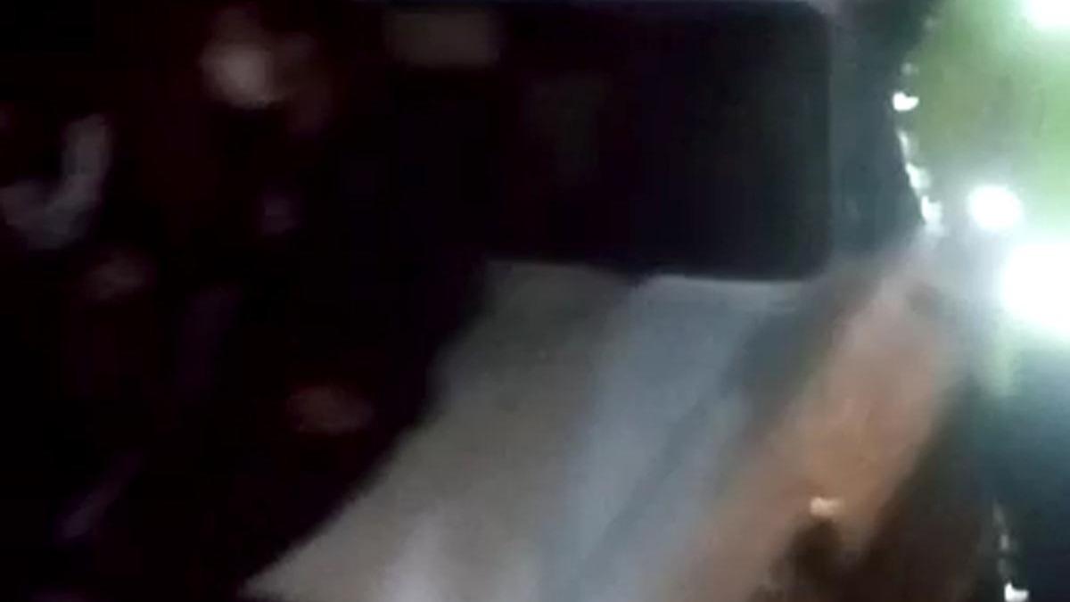 Korkun kaza! Arza yapan arac ekiciye yklerken otomobil arpt