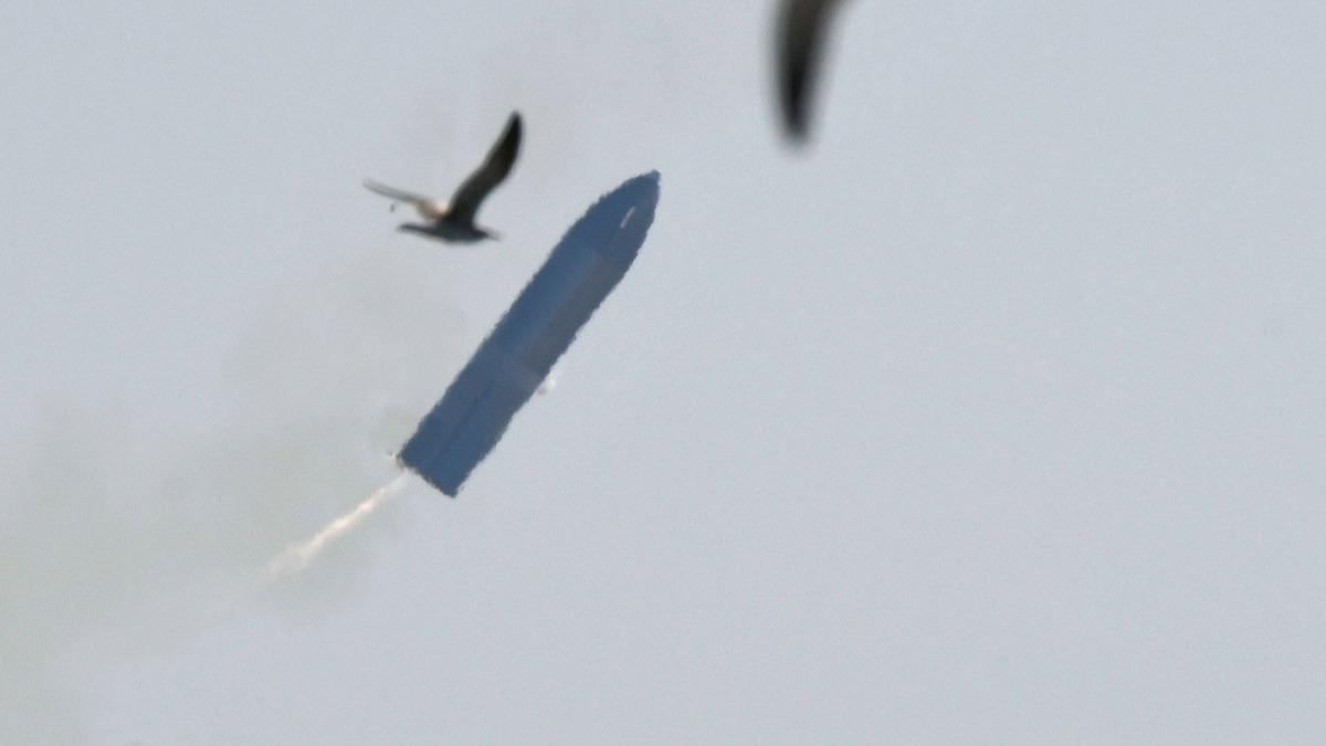 SpaceX'in test ettii Starship mekii ikinci kez ini srasnda patlad