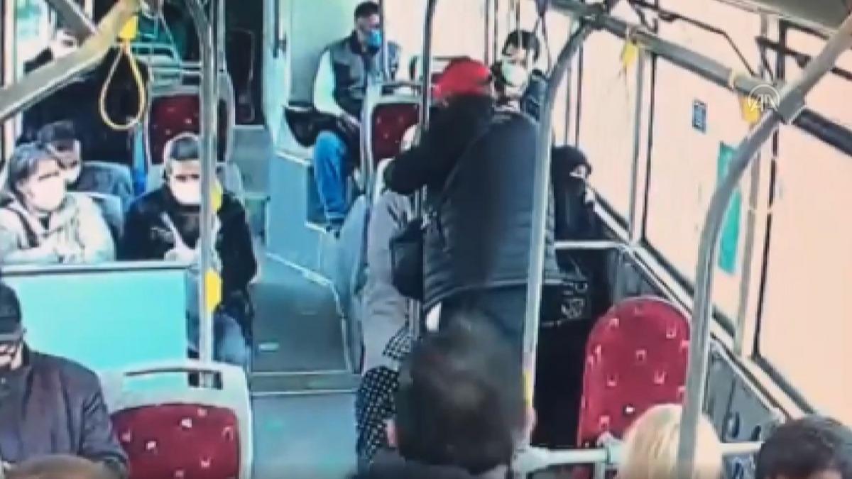 zmir'de arafl kadna irkin saldr
