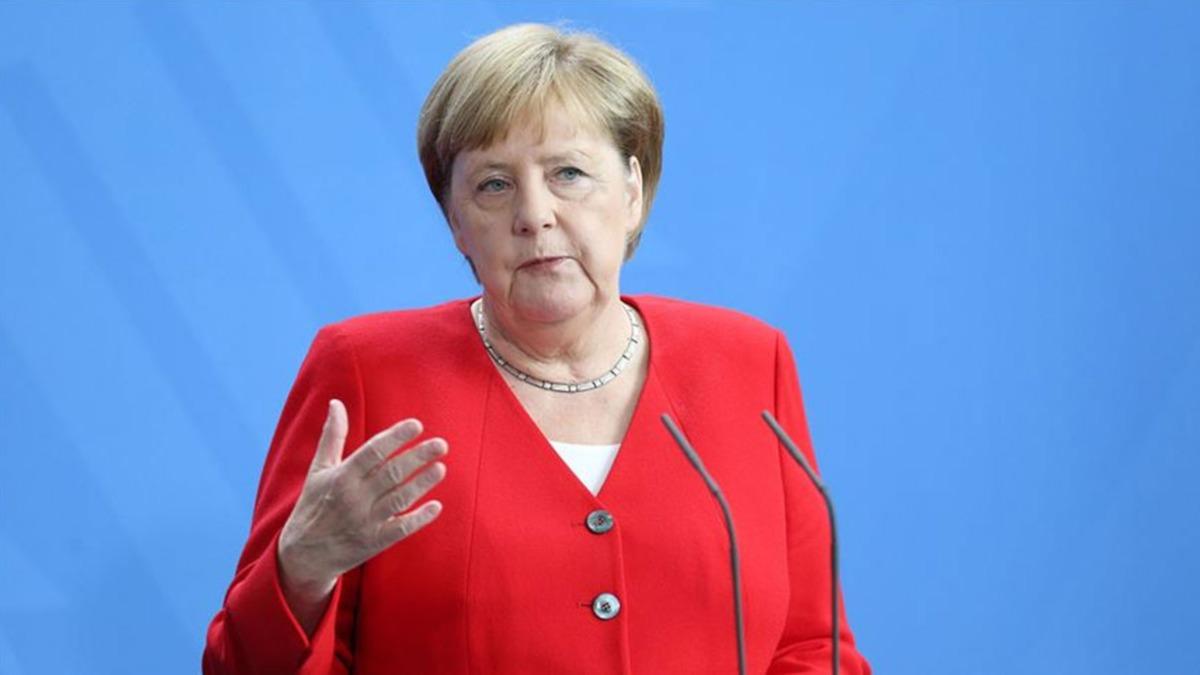Merkel'den Dou Akdeniz aklamas