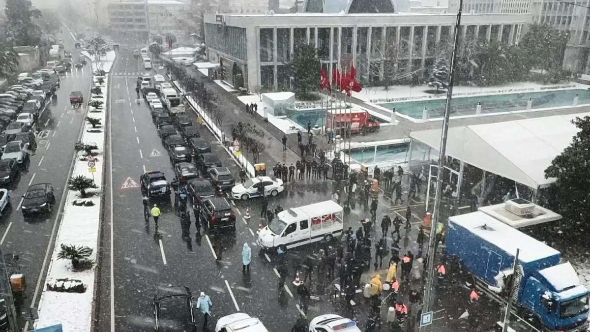 Kadir Topba son yolculuuna uurlanyor
