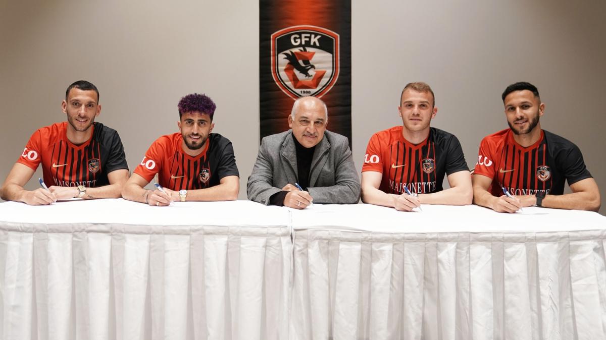 Gaziantep FK'da 4 imza birden
