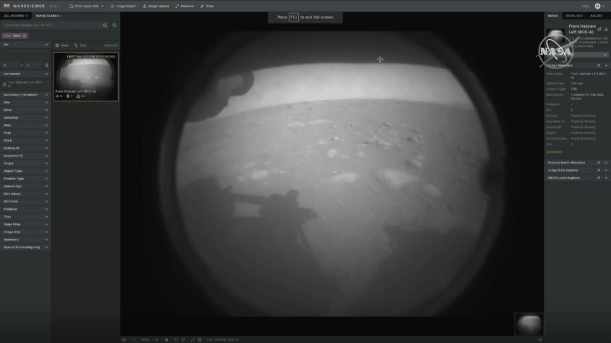 Mars'tan ilk fotoraf geldi