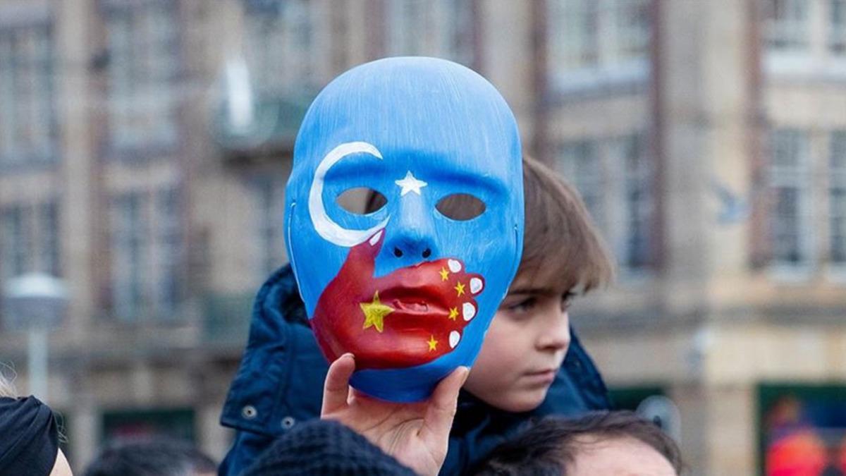 in'e Uygur tepkisi: Eriime izin ver