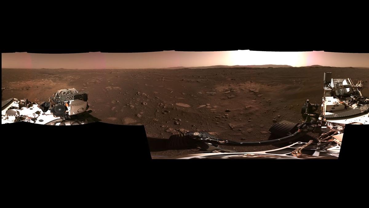 Perseverance keif arac Mars'taki ini blgesinin panoramasn kayda ald