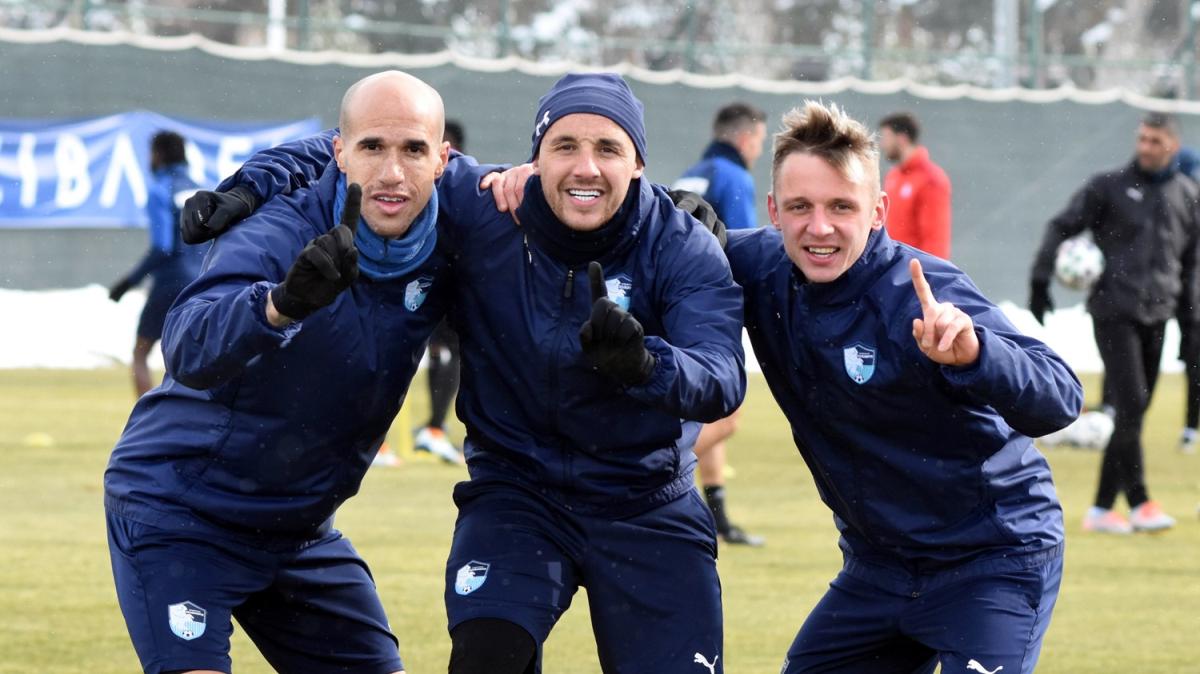Erzurumspor'da Obertan sevinci