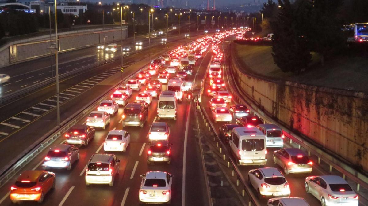 stanbul'da trafik kilit