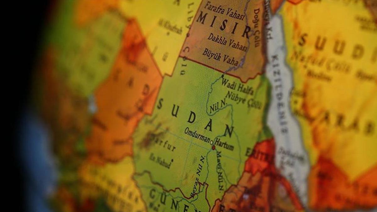 Sudan ile Msr'dan askeri anlama ncesi toplant