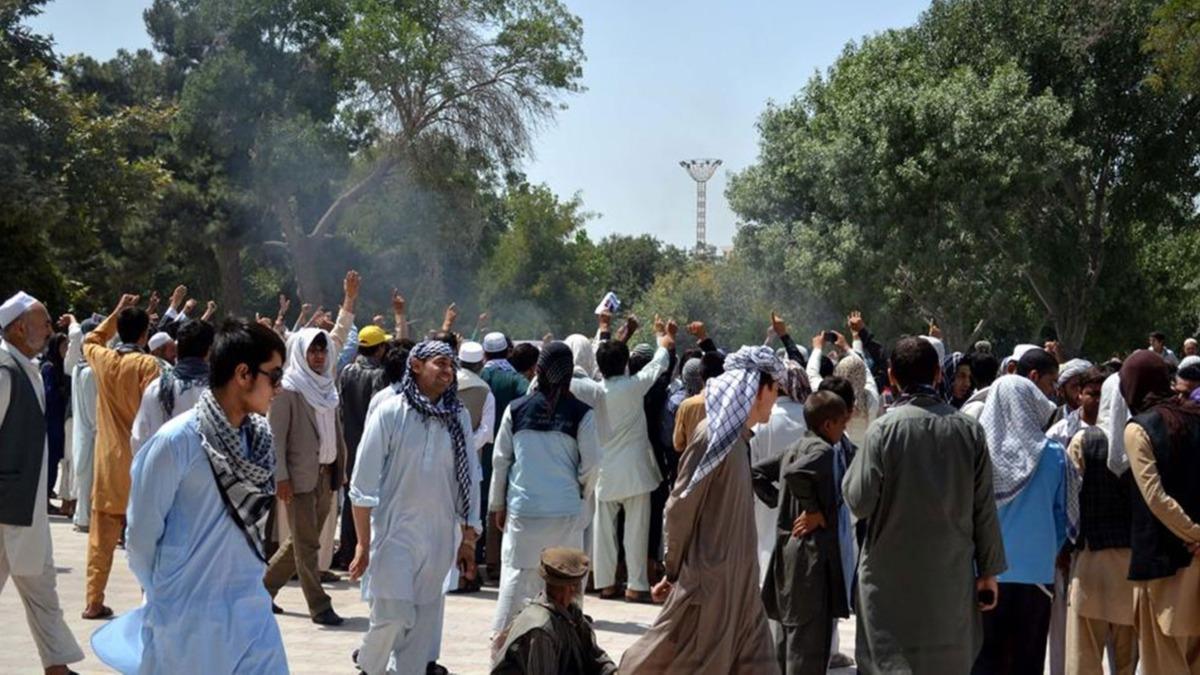 Afganistan'da Kabil hkmeti protesto edildi