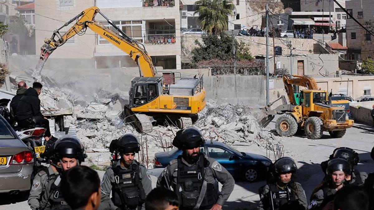 srail'in zulm bitmiyor! Filistinlilerin evlerini ykyor