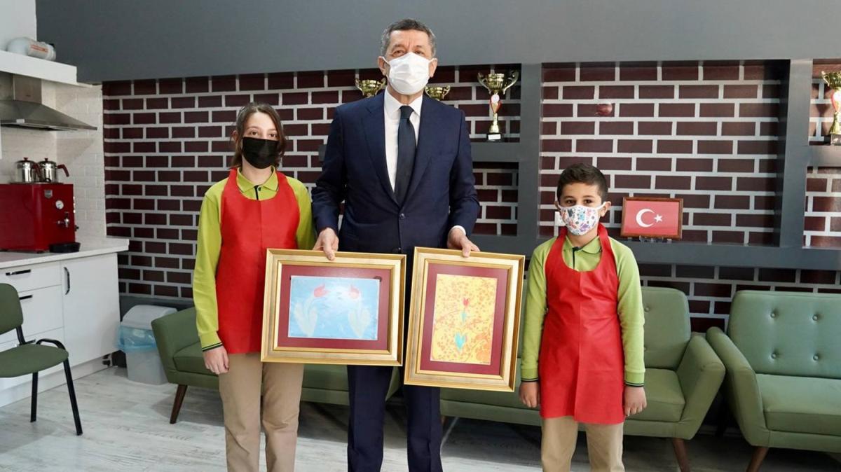 Milli Eitim Bakan Seluk: ocuklar bayram yeri gibi bakyorlar