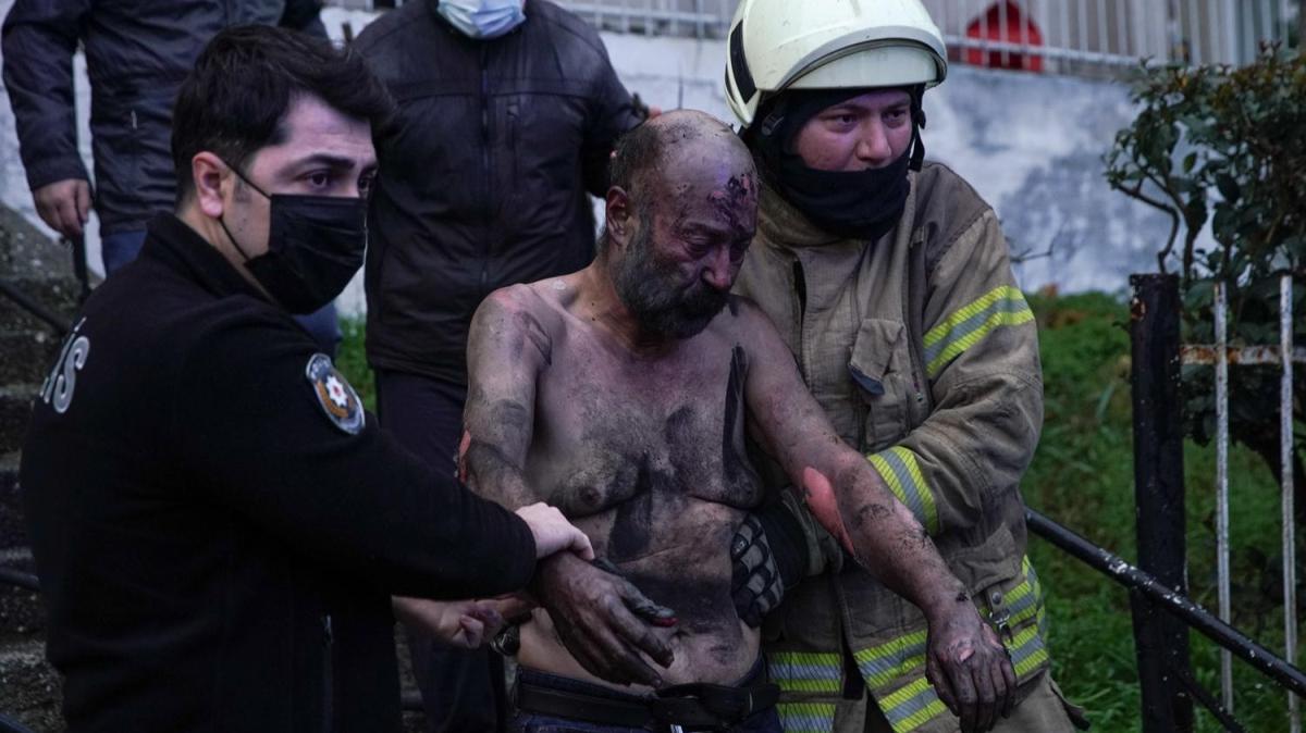 Gngren'de itfaiye korkuluk demirlerini keserek mahsur kalan kiiyi kurtard