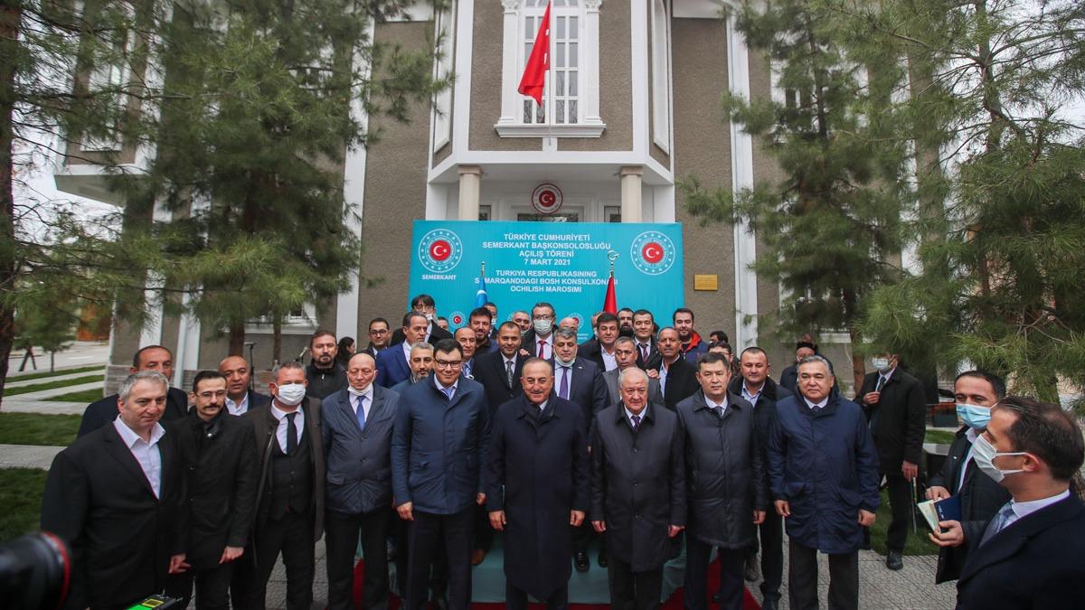 zbekistan: Trkiye'nin Semerkant Bakonsolosluunu amas bamszlmzn yl dnmne zg bir hediye