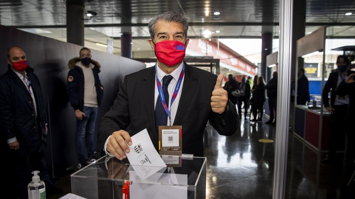 Barcelona'da Joan Laporta yeniden bakan seildi