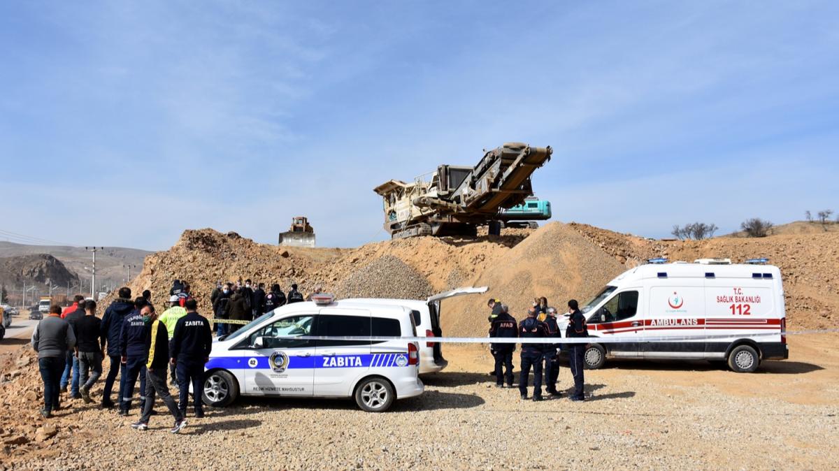 Ta krma makinesinin haznesine den operatr hayatn kaybetti