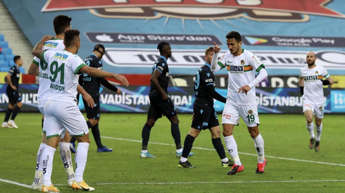 Trabzon'da zirve hayalleri suya dt
