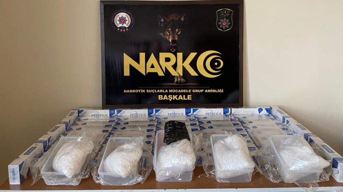 Van'da narkotik operasyonu: 2 gzalt 