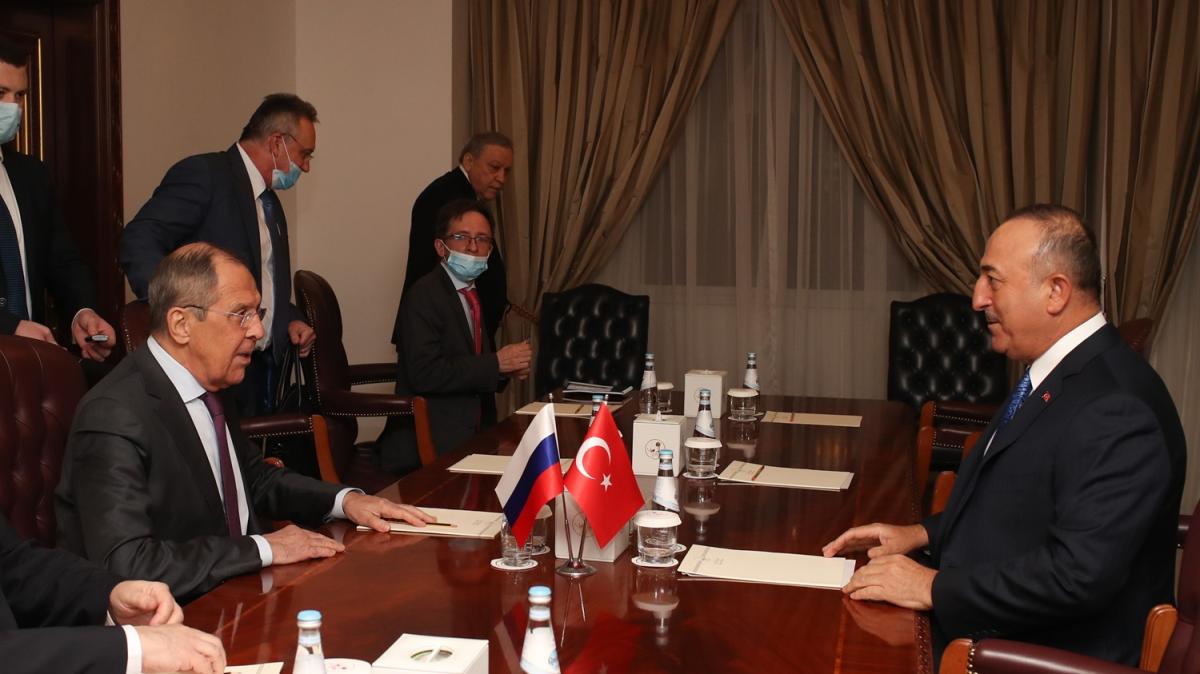Bakan avuolu, Lavrov ile grt