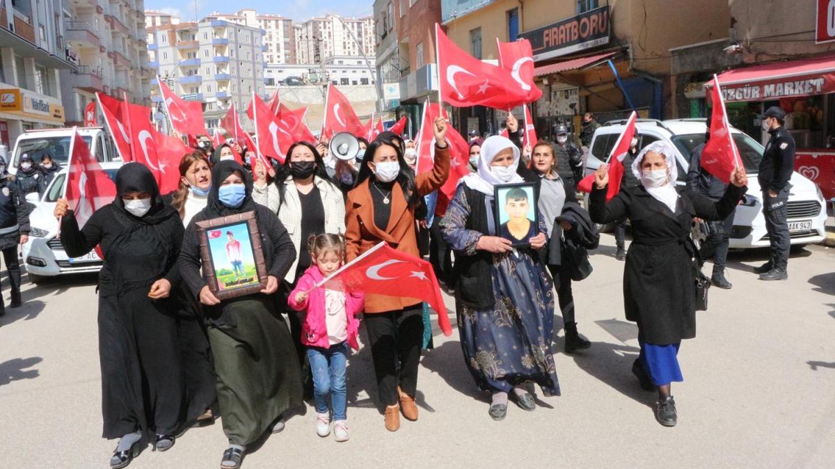 rnakl acl aileler HDP il binas nndeki eylemlerini srdryor