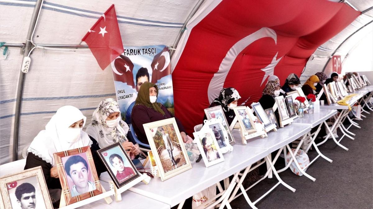 Acl aileler, evlat nbetini 559'uncu gnnde de srdrd 