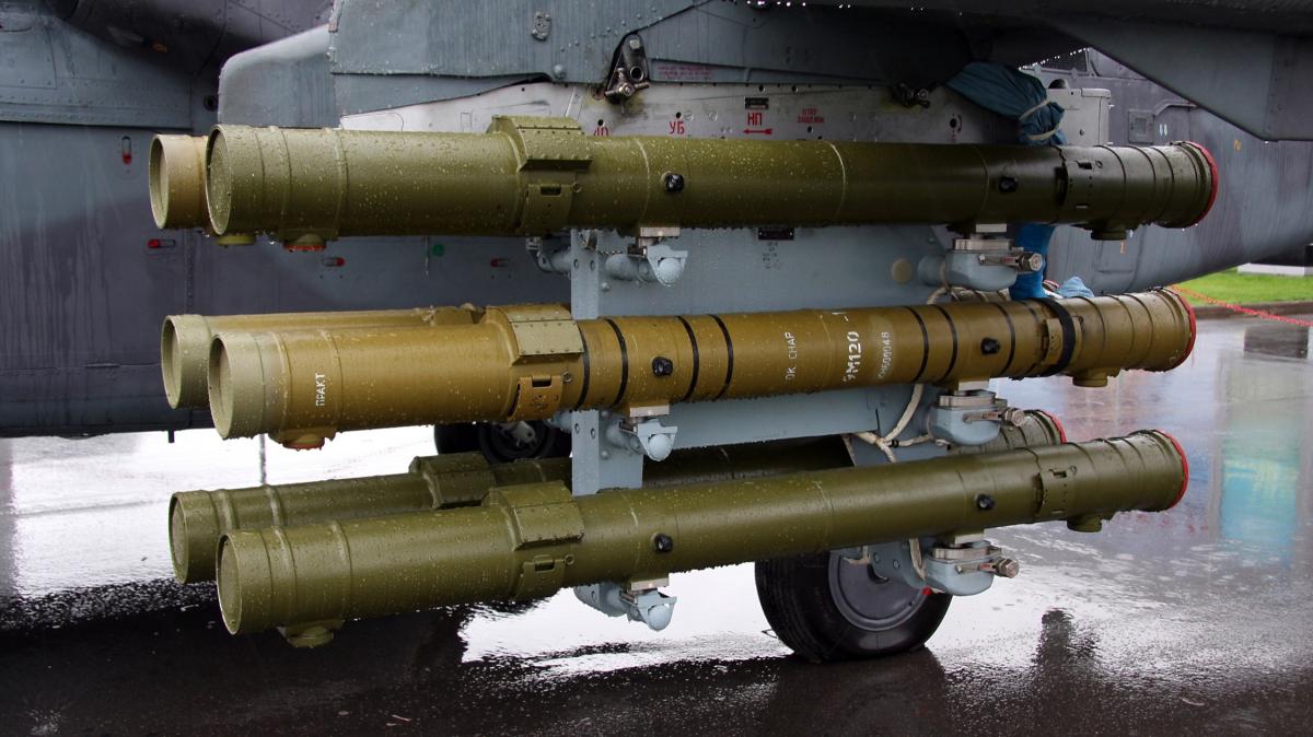Belarus '9M120 Ataka' tanksavar fzelerini teslim ald