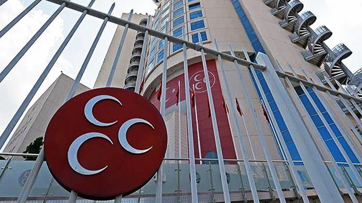 MHP, AK Parti kongresine 5 kiilik heyetle katlacak 