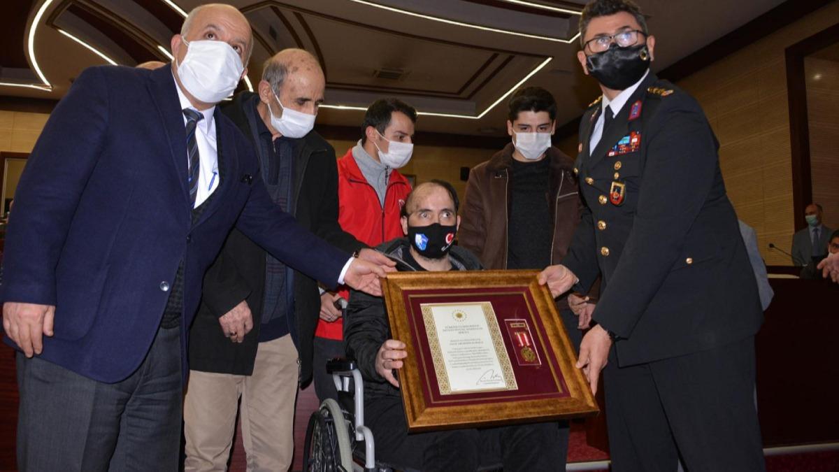 Titanyumdan kafatas yaplan gazi: Gerek dl kafamda tayorum