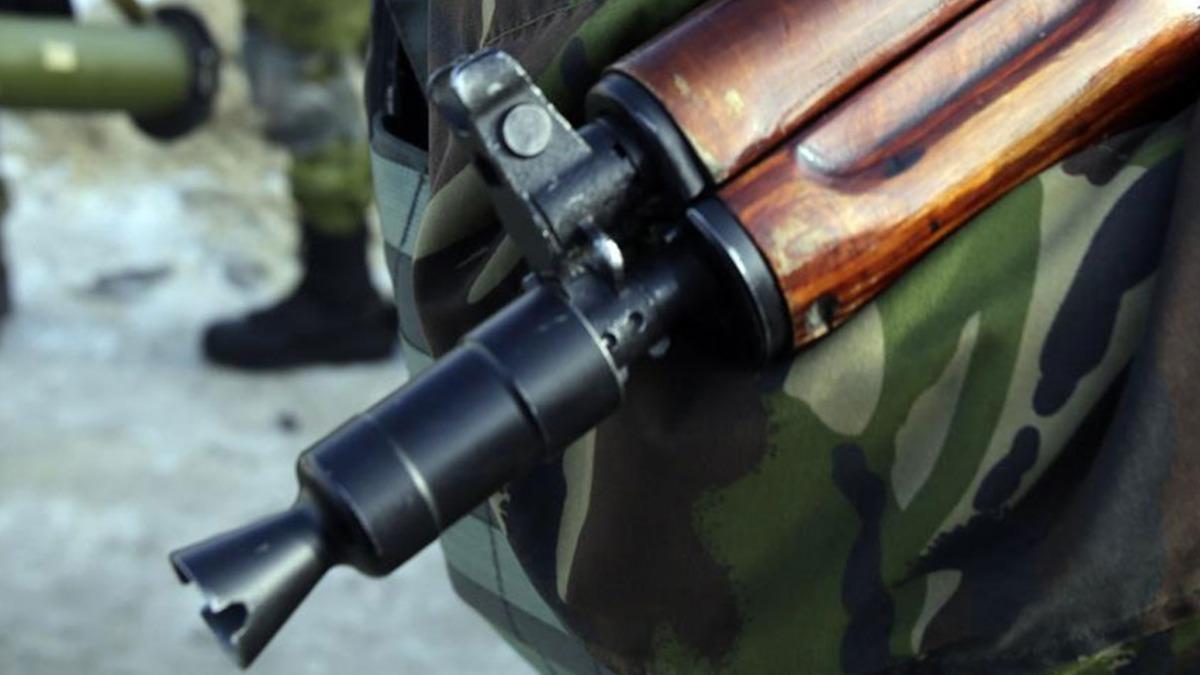 Donbas'ta Rus destekileri 2 Ukrayna askerini ldrd