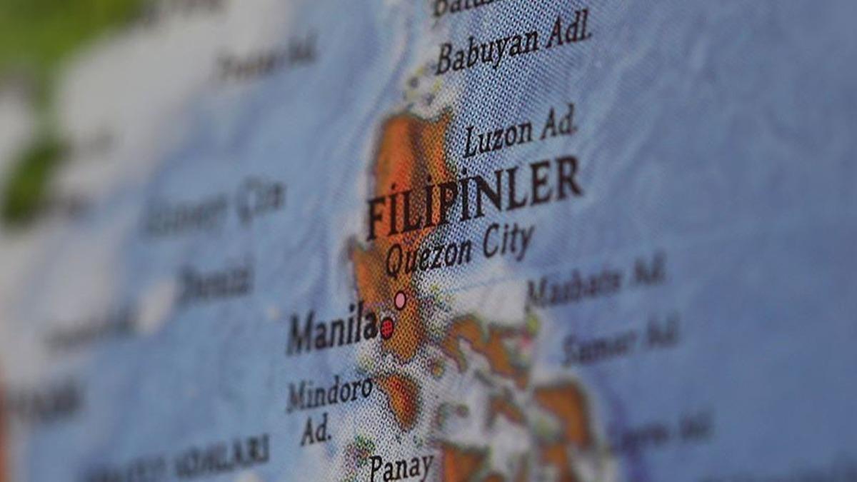 Filipinler'de polise pusu: 5 l, 2 yaral 